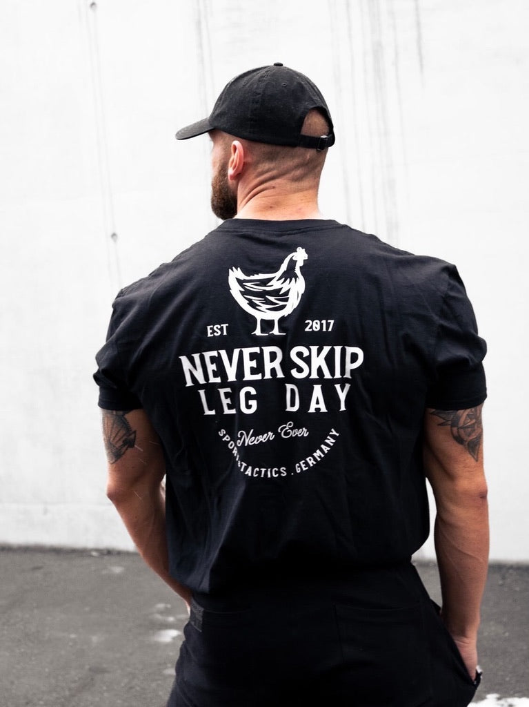 Herren NEVER SKIP LEG DAY TEE
